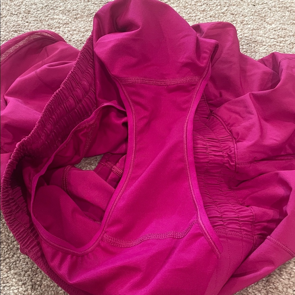 Lululemon - Picture 5 of 5